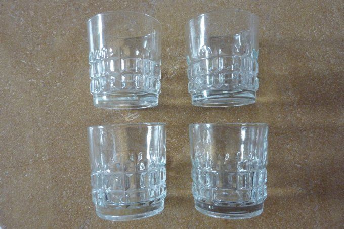 4 verres à whisky